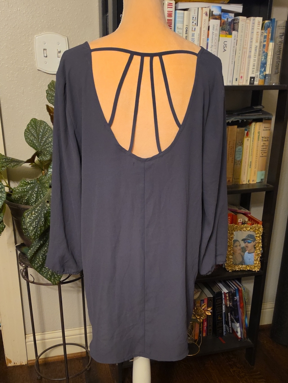 Maurices Gray Open Back Strappy Cage Back 3/4 Sleeve Tunic Blouse